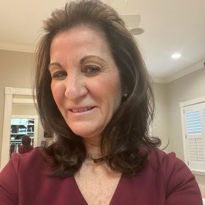 Meet your Posher, Denise